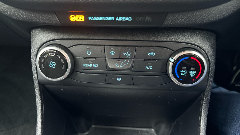 Ford Fiesta 1.0 EcoBoost Titanium 5dr Petrol Hatchback